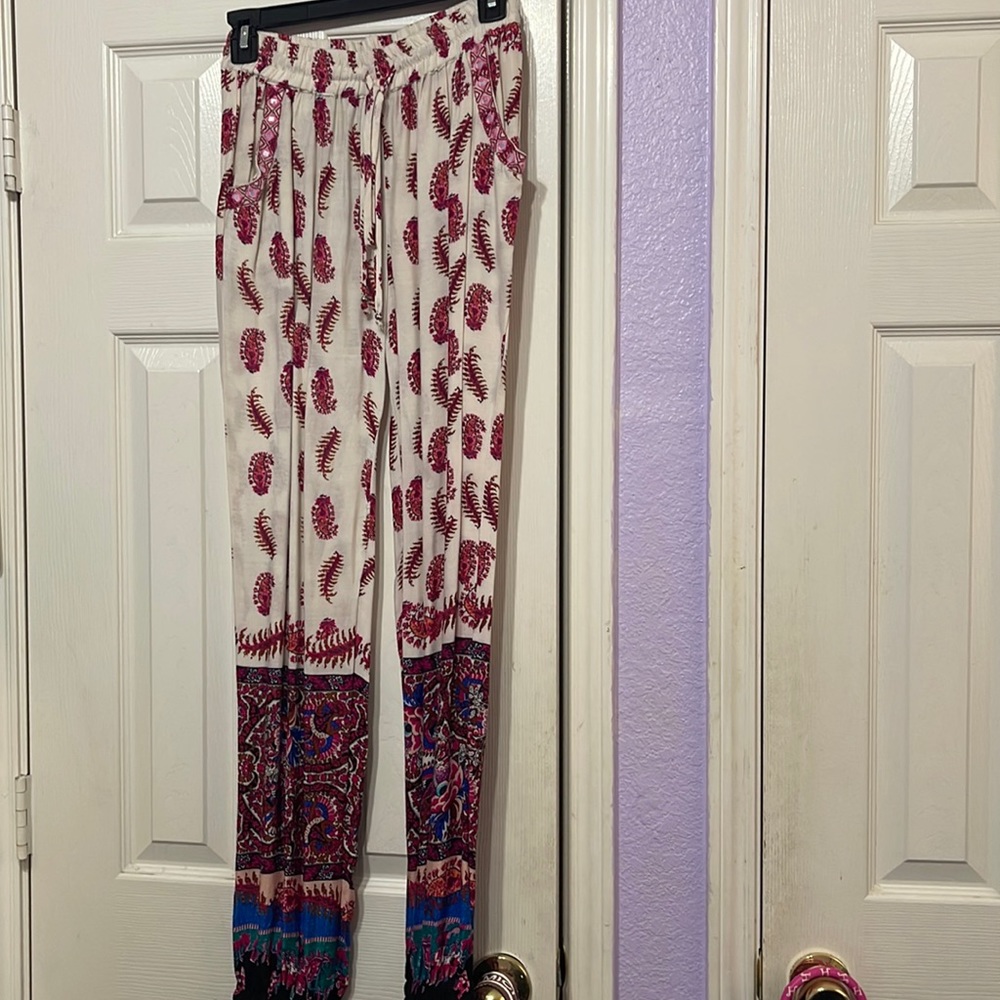 Women’s Patrons of Peace Pants size Small